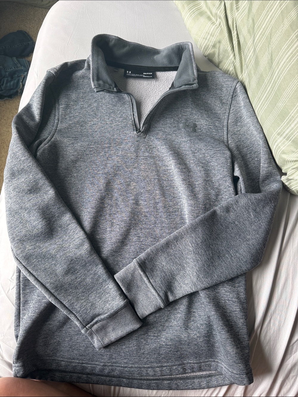 Under Armour Men's Heather Gray Quarter-Zip Sweatshirt